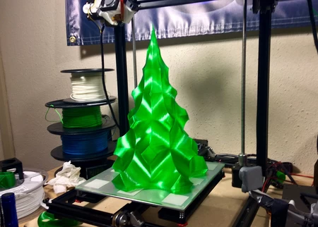 Modelo 3d de Árbol de navidad (ahora con base de lámpara) para impresoras 3d