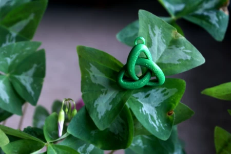 Celtic Knot - Trinity Pendant