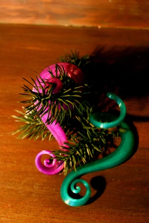 Spiral Ornament Hanger