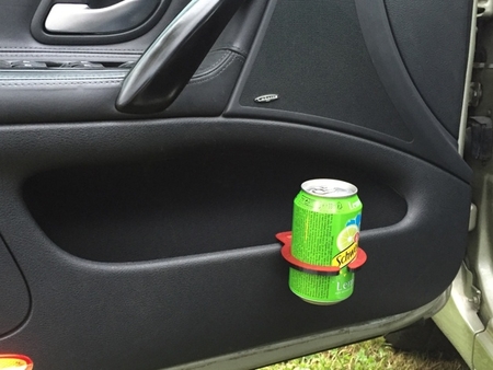Foldable can holder for car