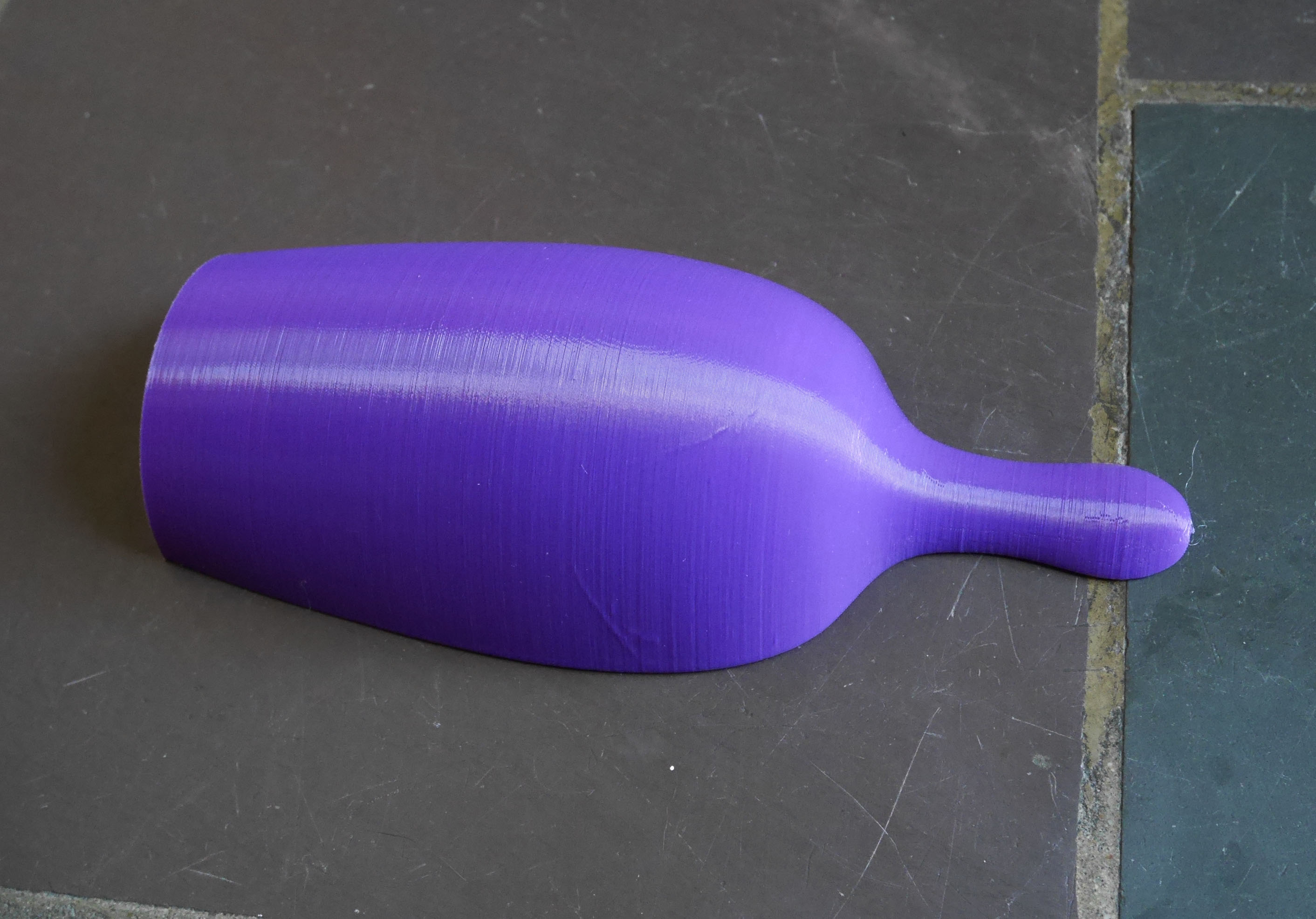 舀3D 打印机的3D 模型自由的