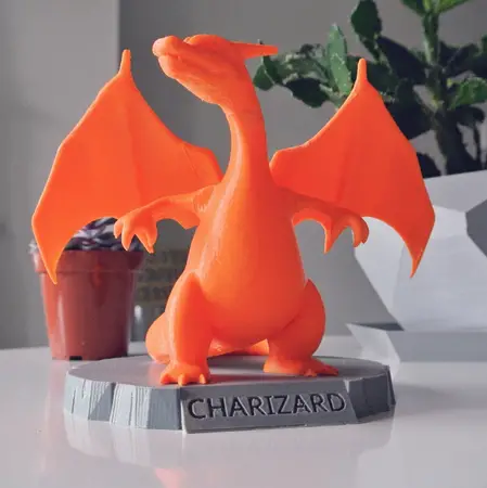 Charizard Estatua con Soporte