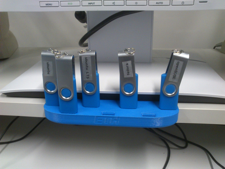 Modelo 3d de Usb rack para impresoras 3d