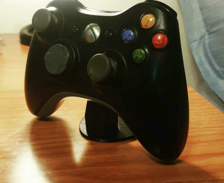 Xbox 360 controller stand