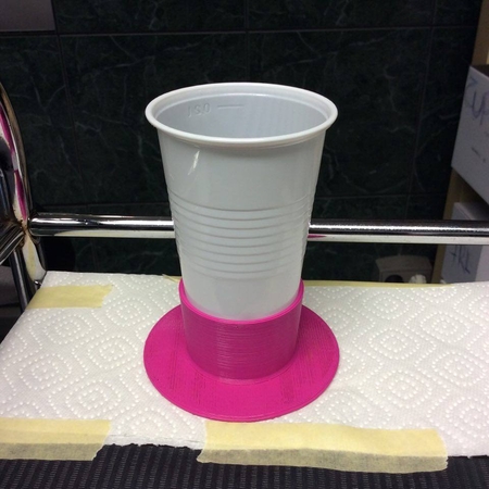 High-End Anti-Tilt device for plastic cups