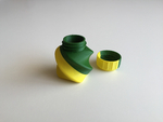 Modelo 3d de Trenzado de la botella y del tornillo de la copa (de doble extrusión / 2 colores) para impresoras 3d