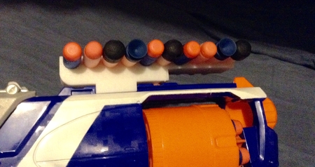 Nerf accessory: 10 dart clip