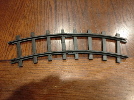Lionel Ready-to-Play Curved Train Track