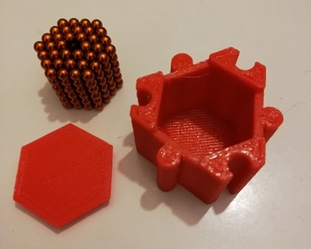 Modular hexagonal box