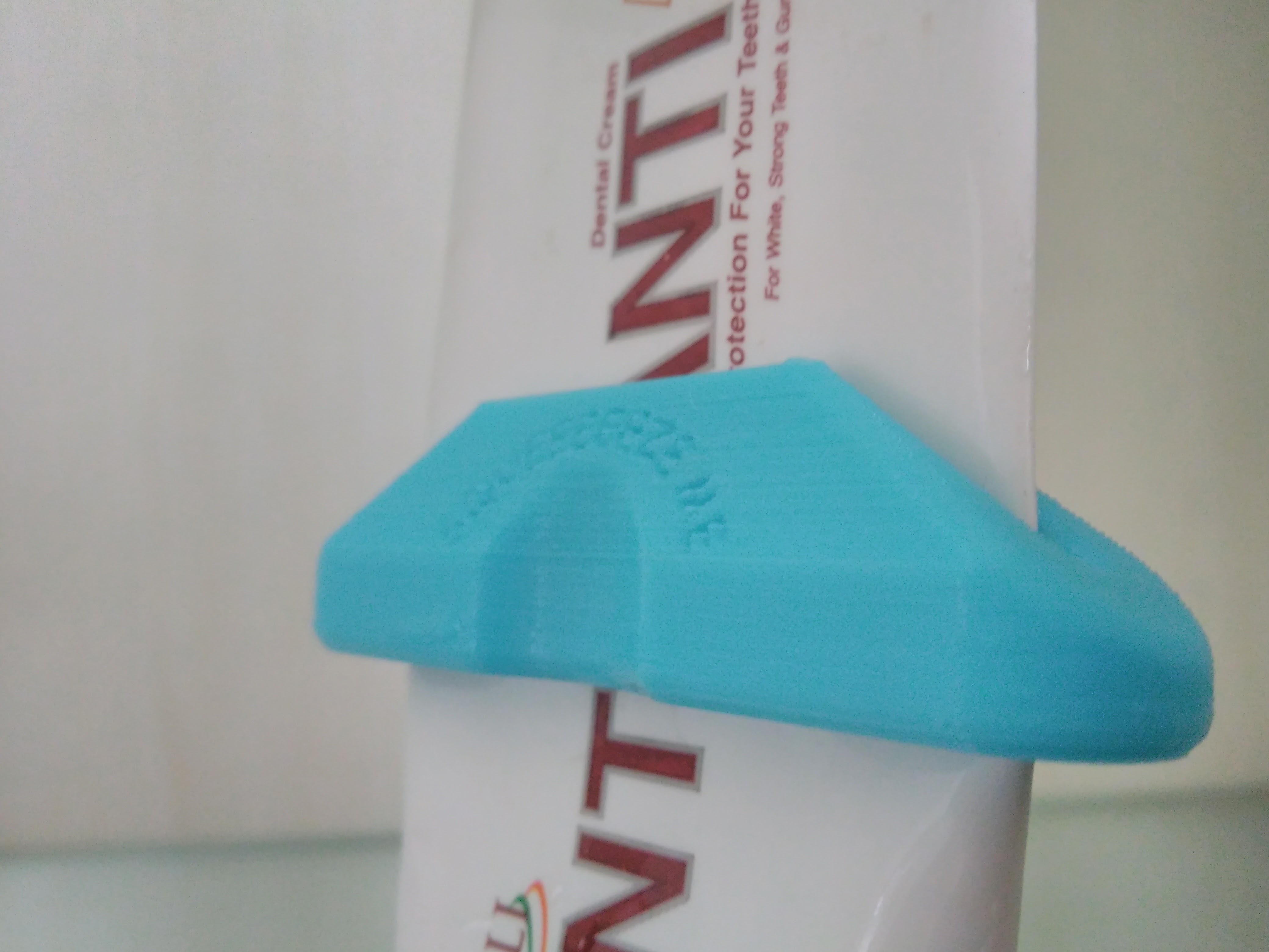 Modelo 3d de Exprimidor de pasta de dientes para impresoras 3d gratis