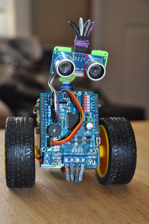 SCRU-FE: Simple C++ Robot with Ultra-sonic Sensor for Education: Arduino UNO Obstacle Avoidance Maze Programming