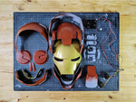 Modelo 3d de Iron man casco, articulado, ponible para impresoras 3d