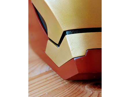 Modelo 3d de Iron man casco, articulado, ponible para impresoras 3d