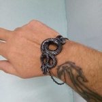 Modelo 3d de La víbora de pulsera, collar y ornamento para impresoras 3d