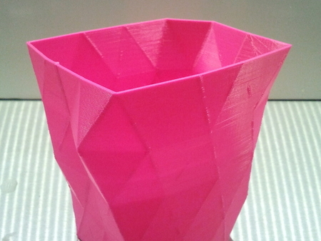 low res hi quality vases on ultimaker