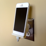 Modelo 3d de El iphone 5 de la toma de corriente de pared dock para impresoras 3d