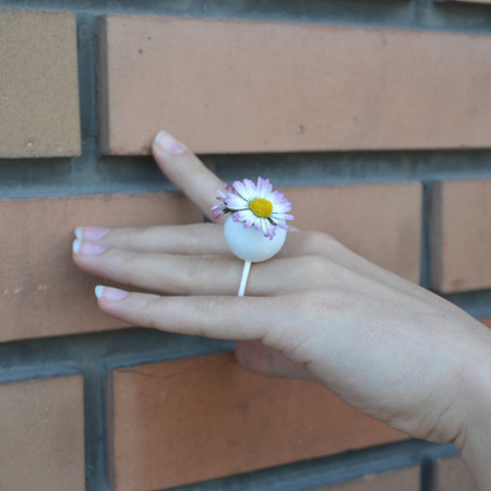 Green pearl ring (size 5)