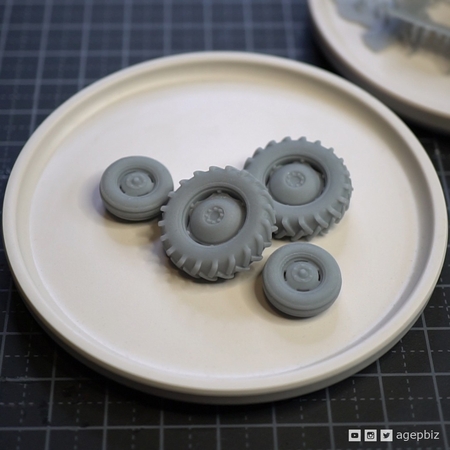 Detailed Tractor Wheels - Diecast Toy Restoration