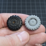 Modelo 3d de Detallada ruedas de tractor - diecast juguete restauración para impresoras 3d