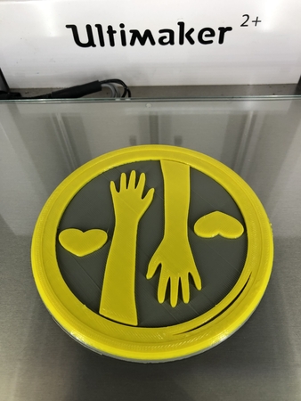 Coaster 'helping hands'