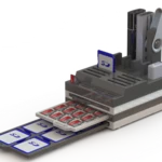 Modelo 3d de De la tarjeta sd y micro sd tarjeta de la caja con usb stick titular para impresoras 3d