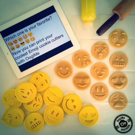 Modelo 3d de Emoji cortador de la galleta para impresoras 3d