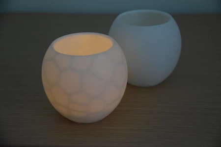 Furtive Shroud (Tealight holder - Voronoi)