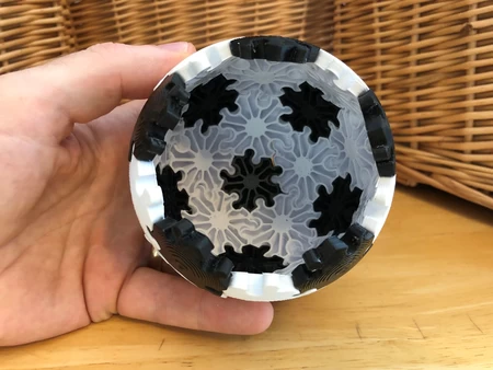 Snap Ball (Truncated Icosahedron)