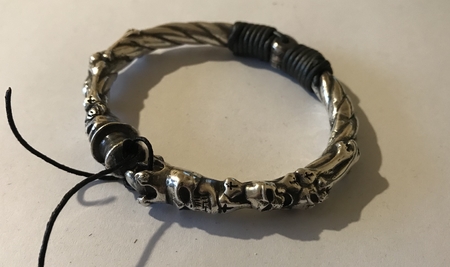 Modelo 3d de Cráneo pulsera para impresoras 3d